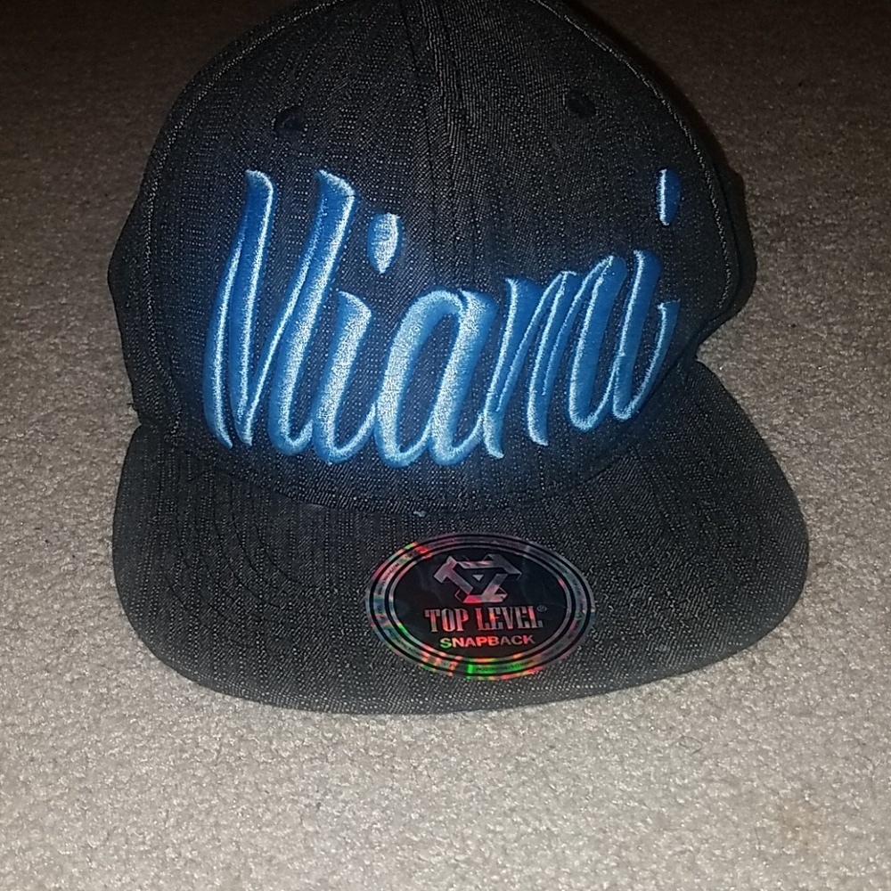 Miami snap back